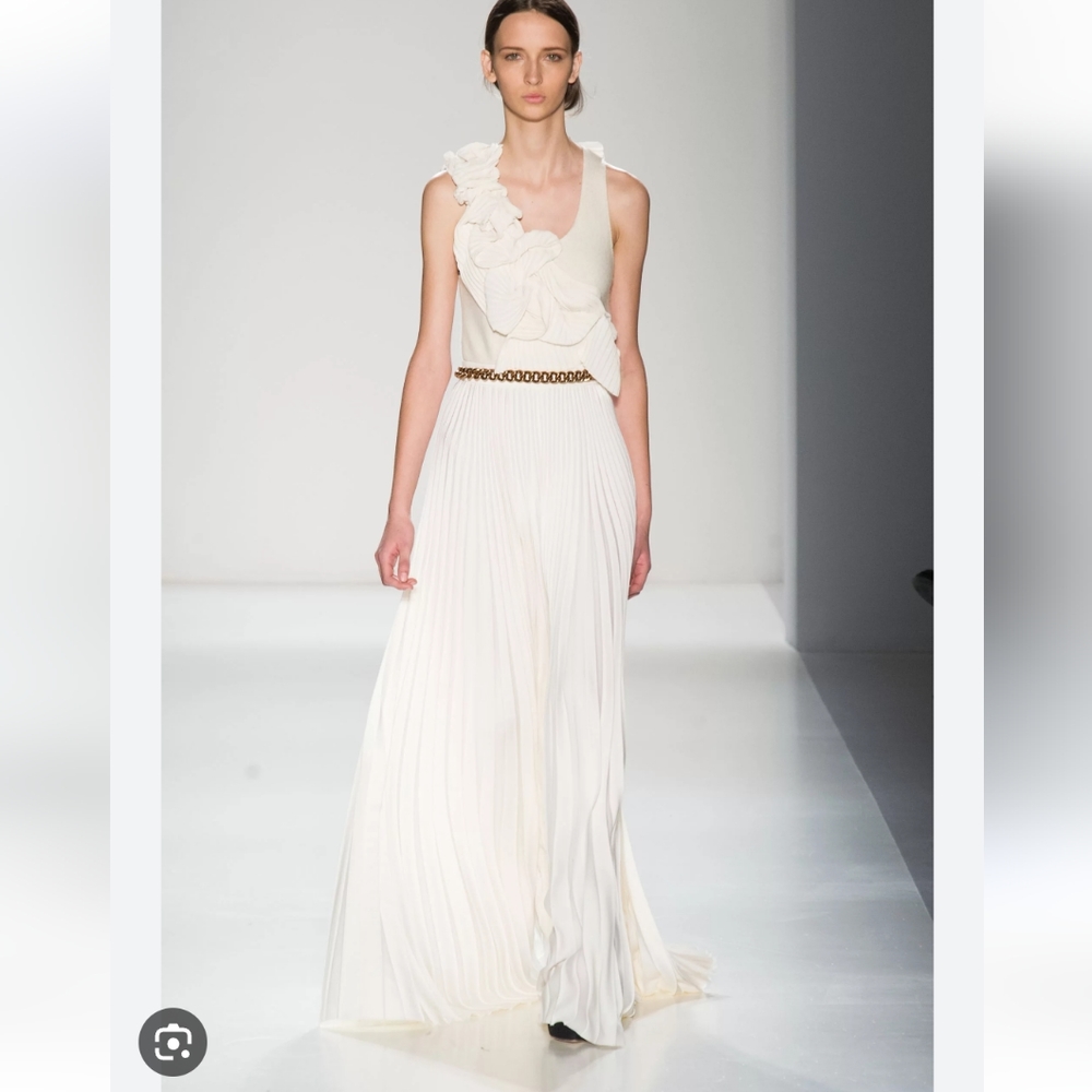 Victoria Beckham AW14 Barathea Cashmere Pleated Gown
